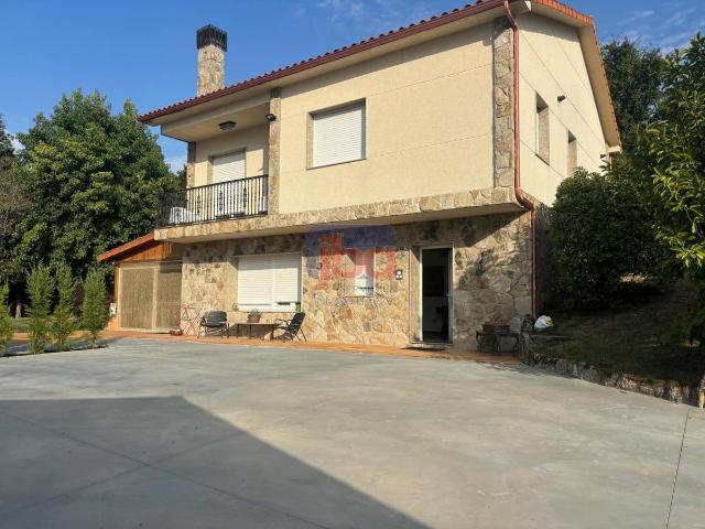 Casa chalet en Venta en O Pereiro de Aguiar