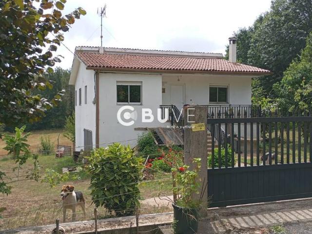 Casa chalet en Venta en O Pino