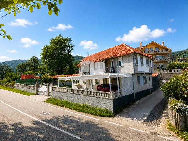 Casa chalet en Venta en O Porriño