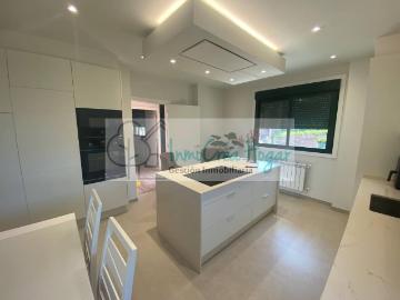 Casa chalet en Venta en O Porriño