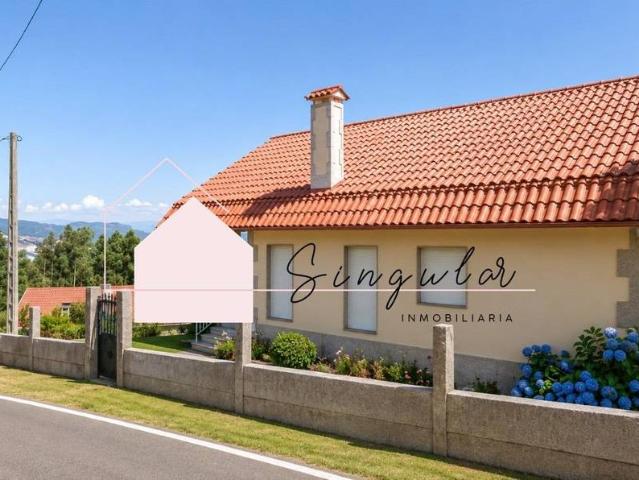 Casa chalet en Venta en O Porriño