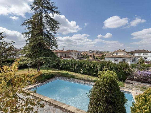 Casa chalet en Venta en Ogíjares