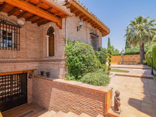 Casa chalet en Venta en Ogíjares