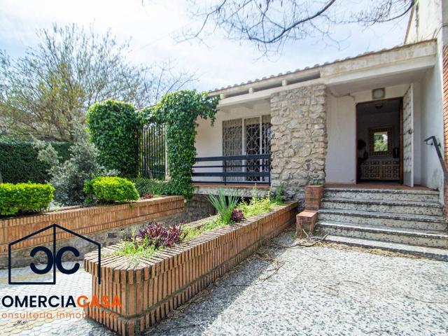 Casa chalet en Venta en Ogíjares