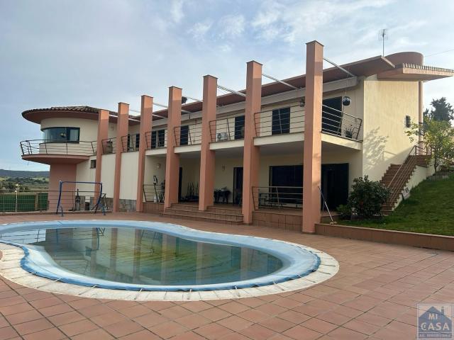 Casa chalet en Venta en Oeste