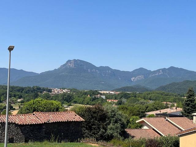 Casa chalet en Venta en Olot