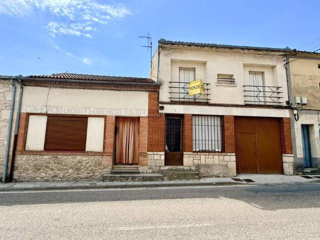 Casa chalet en Venta en Olombrada