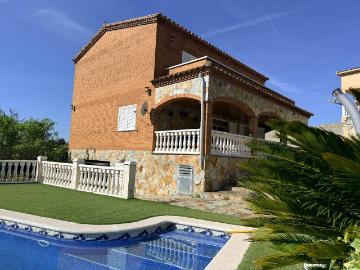 Casa chalet en Venta en Olèrdola