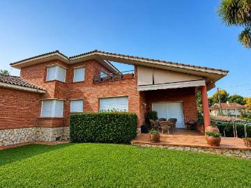 Casa chalet en Venta en Olèrdola