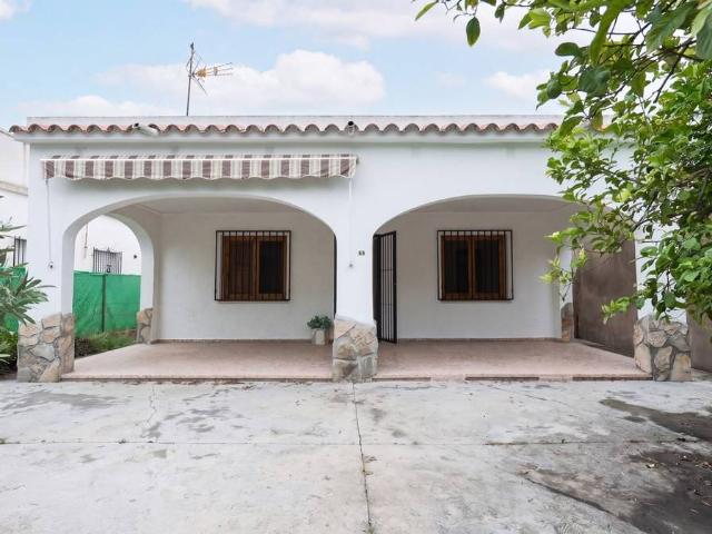 Casa chalet en Venta en Oliva Nova