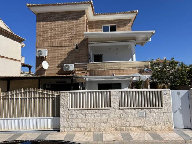 Casa chalet en Venta en Oliva Playa
