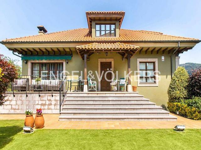 Casa chalet en Venta en Olivares