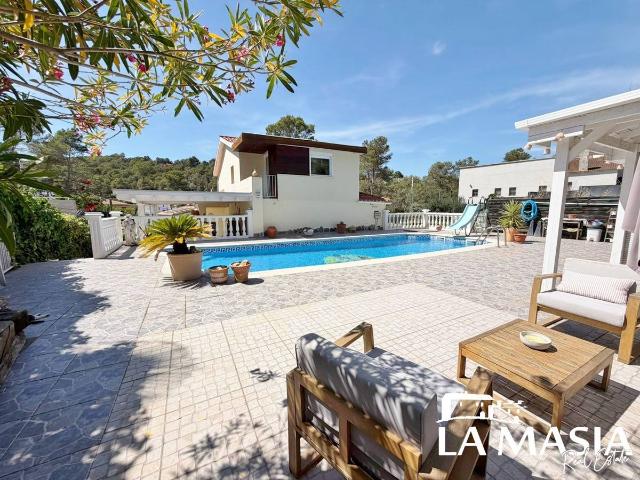 Casa chalet en Venta en Olivella