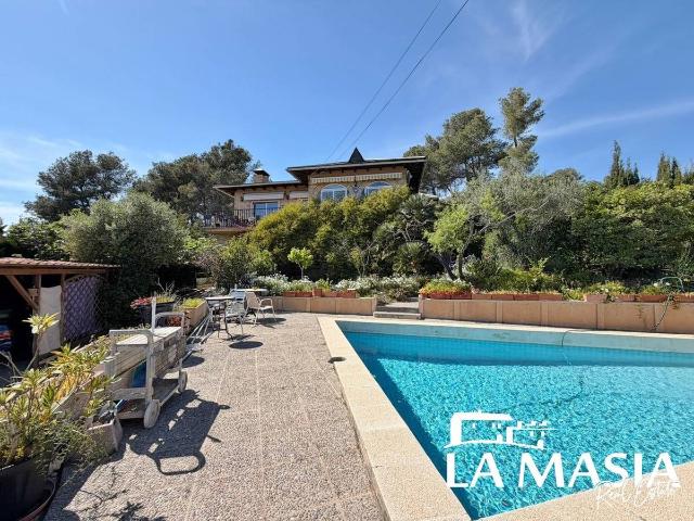 Casa chalet en Venta en Olivella
