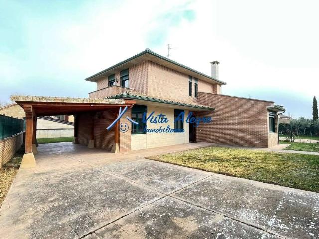 Casa chalet en Venta en Ollauri