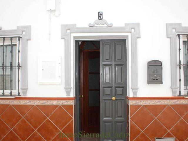 Casa chalet en Venta en Olvera