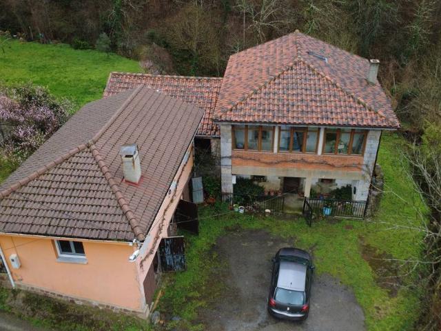 Casa chalet en Venta en Oseja de Sajambre