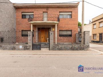 Casa chalet en Venta en Osera de Ebro