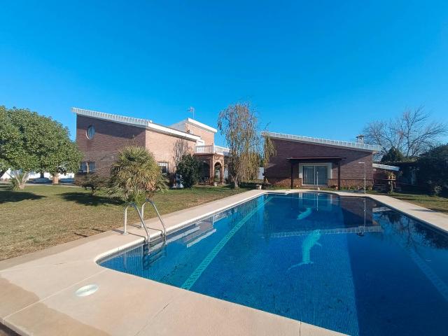 Casa chalet en Venta en Oromana