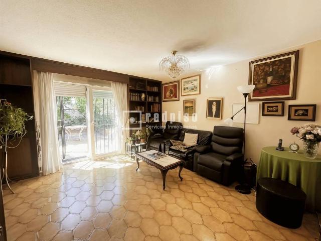 Casa chalet en Venta en Orcasitas