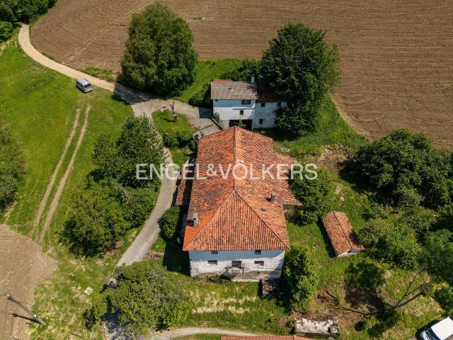 Casa chalet en Venta en Orendain