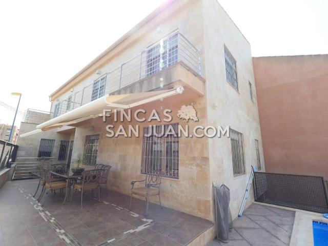 Casa chalet en Venta en Orihuela ciudad