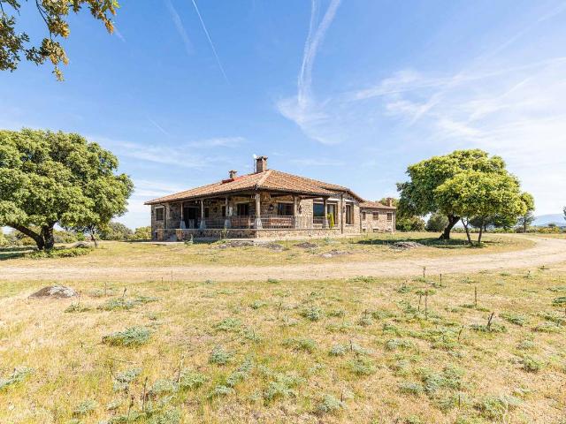 Casa chalet en Venta en Ortigosa del Monte