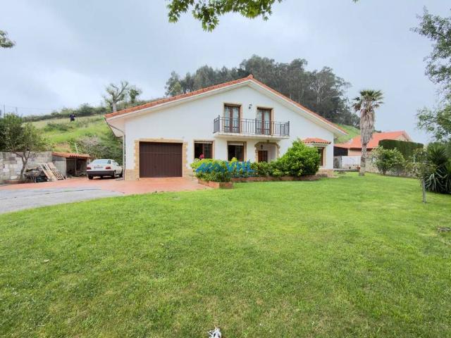 Casa chalet en Venta en Otañes Talledo