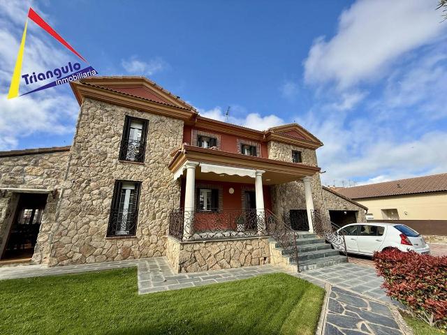 Casa chalet en Venta en Otero de Herreros