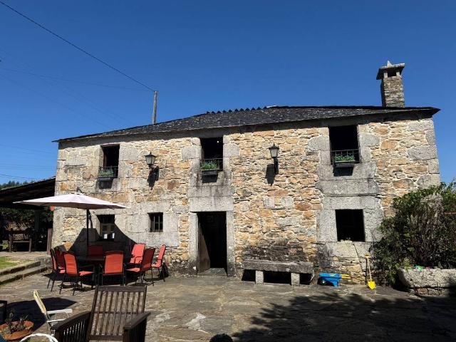 Casa chalet en Venta en Outeiro de Rei