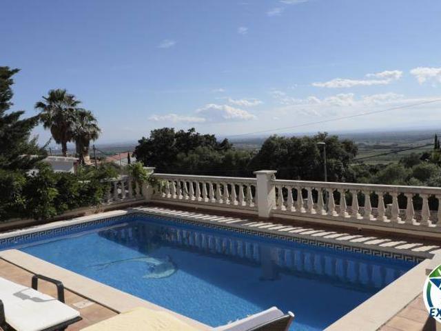 Casa chalet en Venta en Palau saverdera
