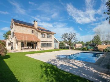 Casa chalet en Venta en Pallejà