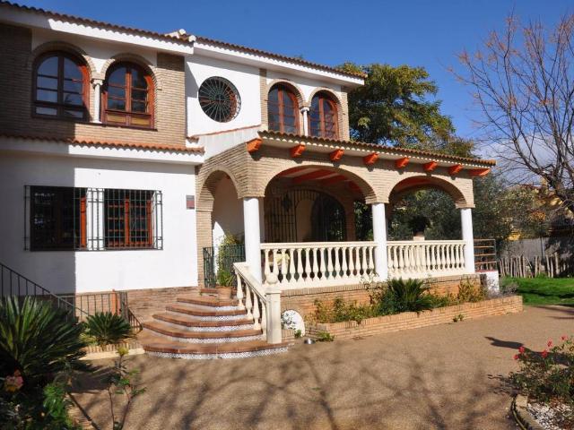 Casa chalet en Venta en Palomares del Río