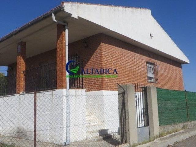 Casa Chalet en Venta en Palomeque Toledo