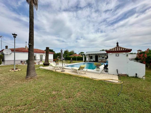 Casa chalet en Venta en Paradas