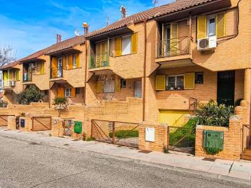 Casa chalet en Venta en Parque Europa Los Pitufos