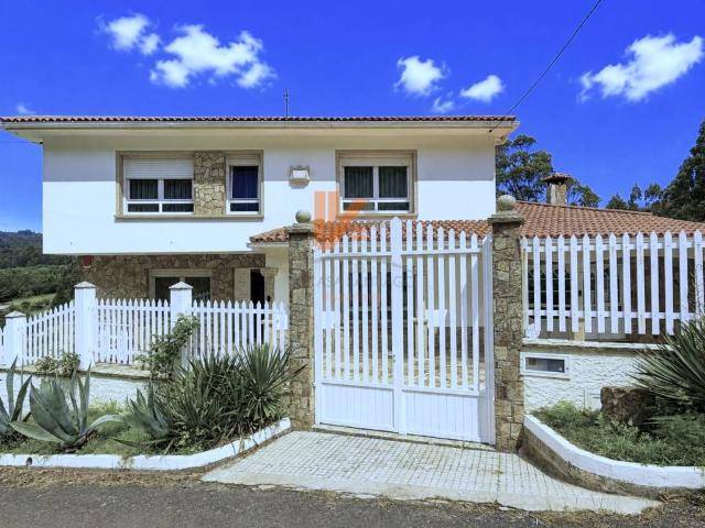 Casa chalet en Venta en Parroquias de Santiago