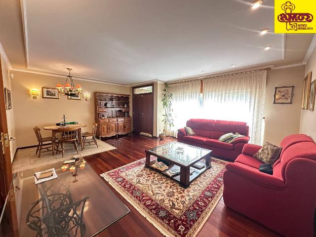 Casa chalet en Venta en Parroquias de Santiago