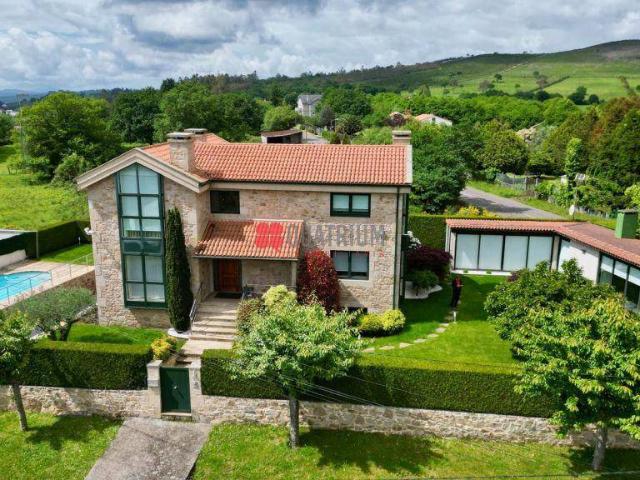 Casa chalet en Venta en Parroquias de Santiago