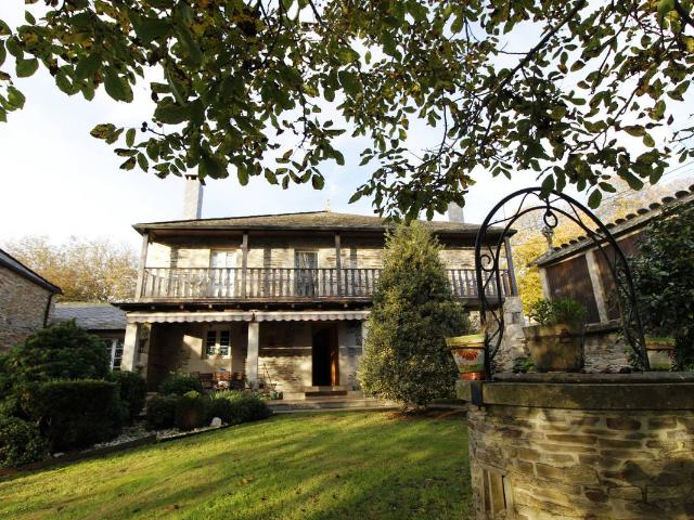 Casa chalet en Venta en Parroquias del Oeste