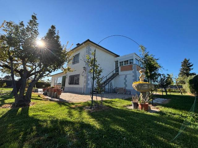 Casa chalet en Venta en Pelabravo