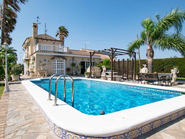 Casa chalet en Venta en Las Lagunas Campano