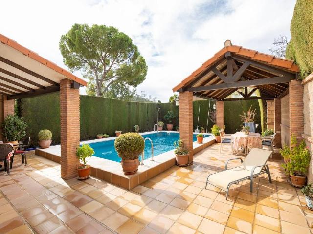 Casa chalet en Venta en Peligros
