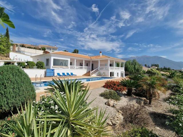 Casa chalet en Venta en Periana