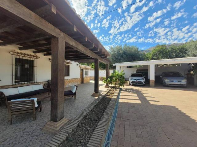 Casa chalet en Venta en Periana