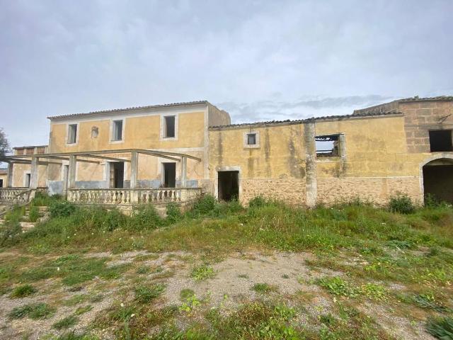 Casa chalet en Venta en Petra