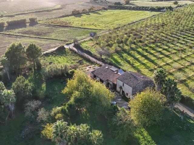 Casa chalet en Venta en Petra