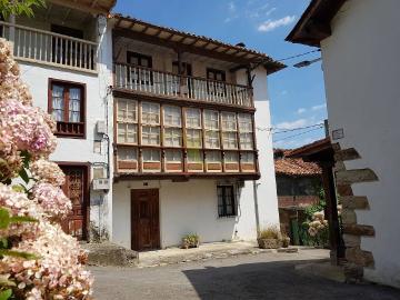 Casa chalet en Venta en Peñamellera Baja