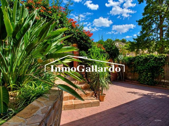 Casa chalet en Venta en Pinares de San Antón