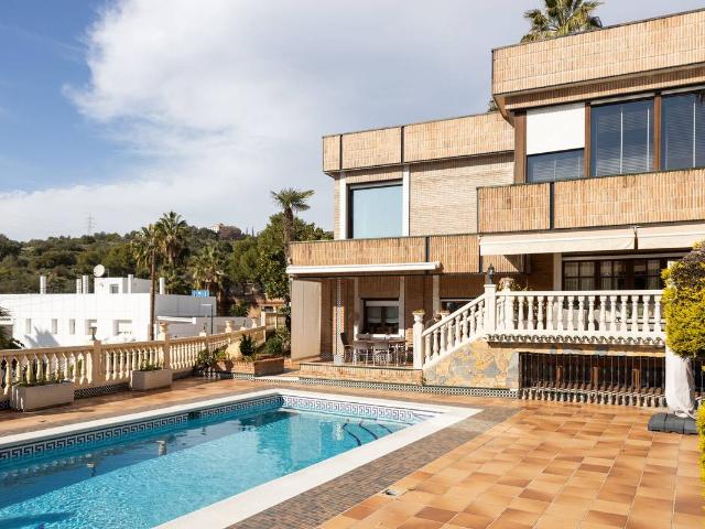 Casa chalet en Venta en Pinares de San Antón